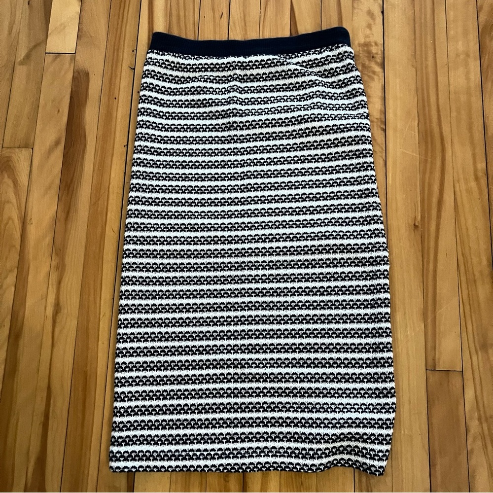 PERFECT ZARA TIGHT KNIT SKIRT